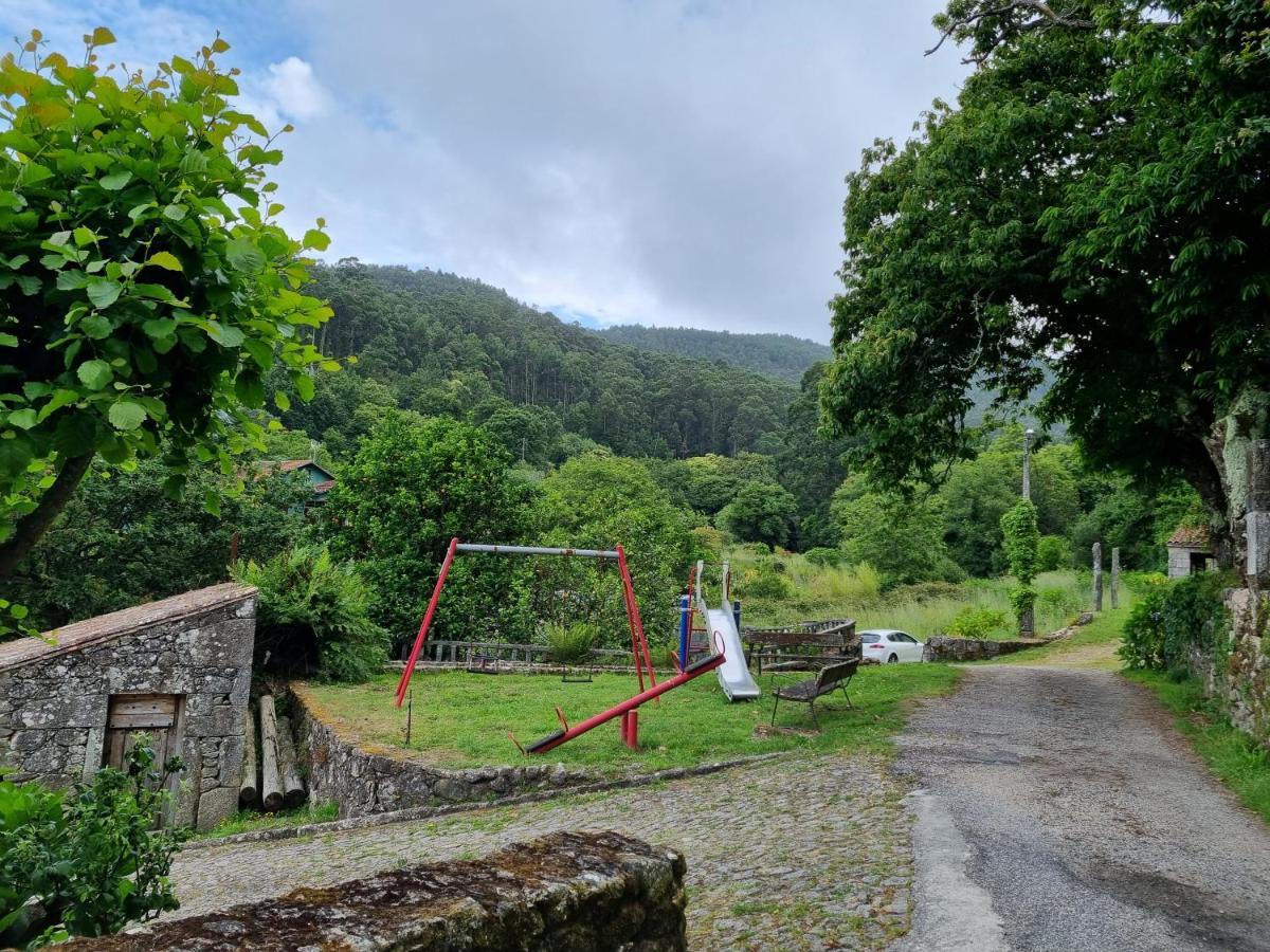 Alojamiento Casa Carlota Villadesuso المظهر الخارجي الصورة