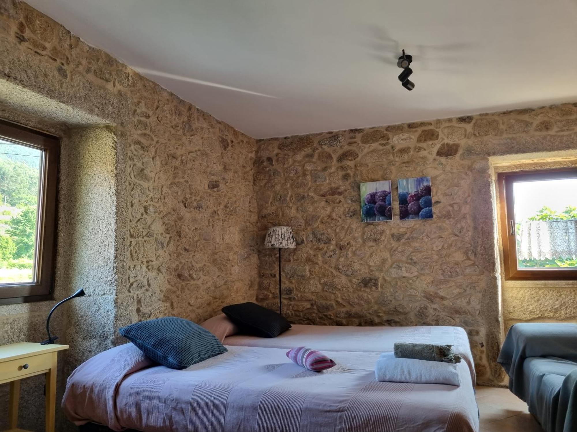 Alojamiento Casa Carlota Villadesuso الغرفة الصورة